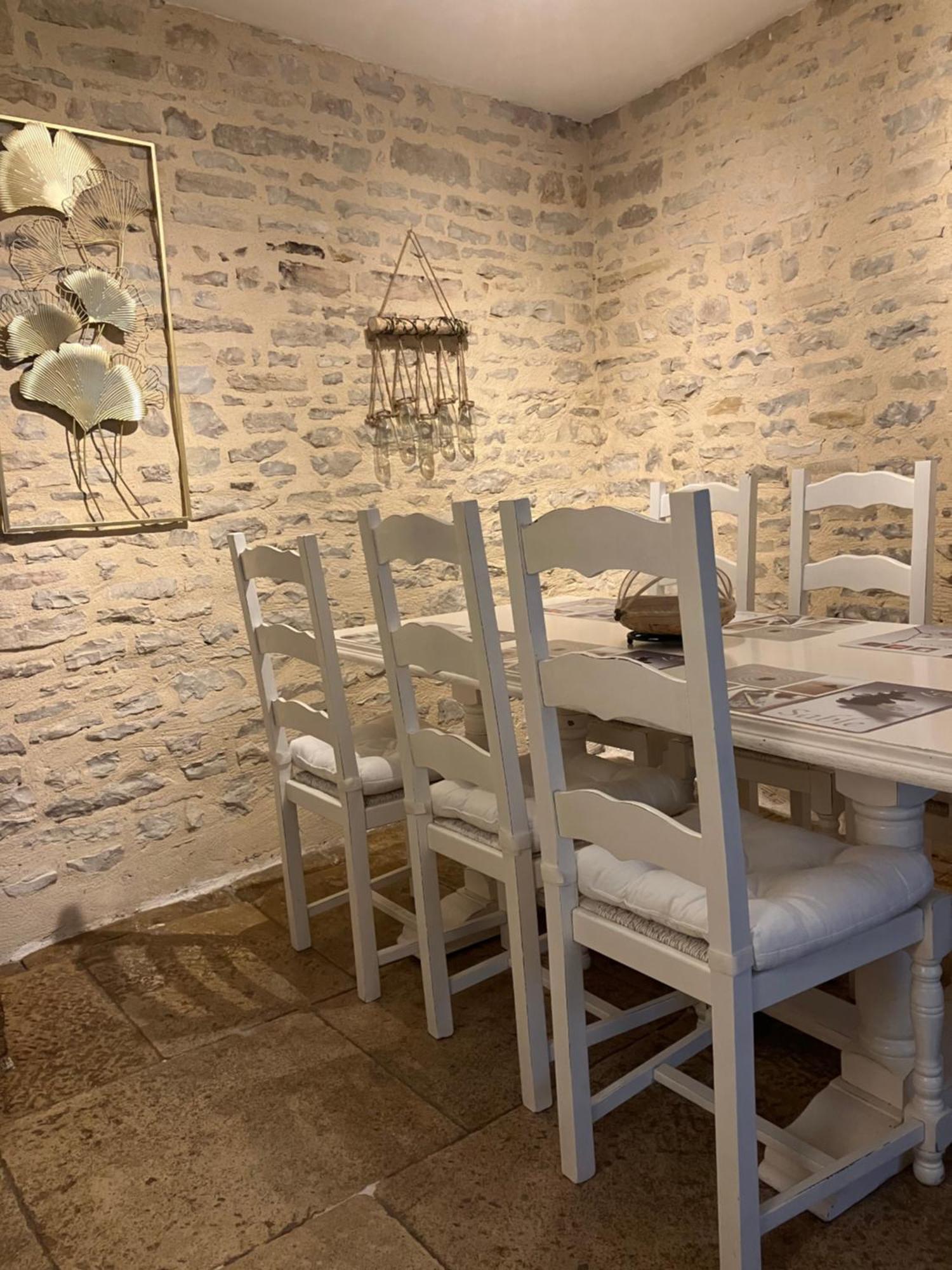 Charmante Maison En Pierres Precy-le-Sec Εξωτερικό φωτογραφία