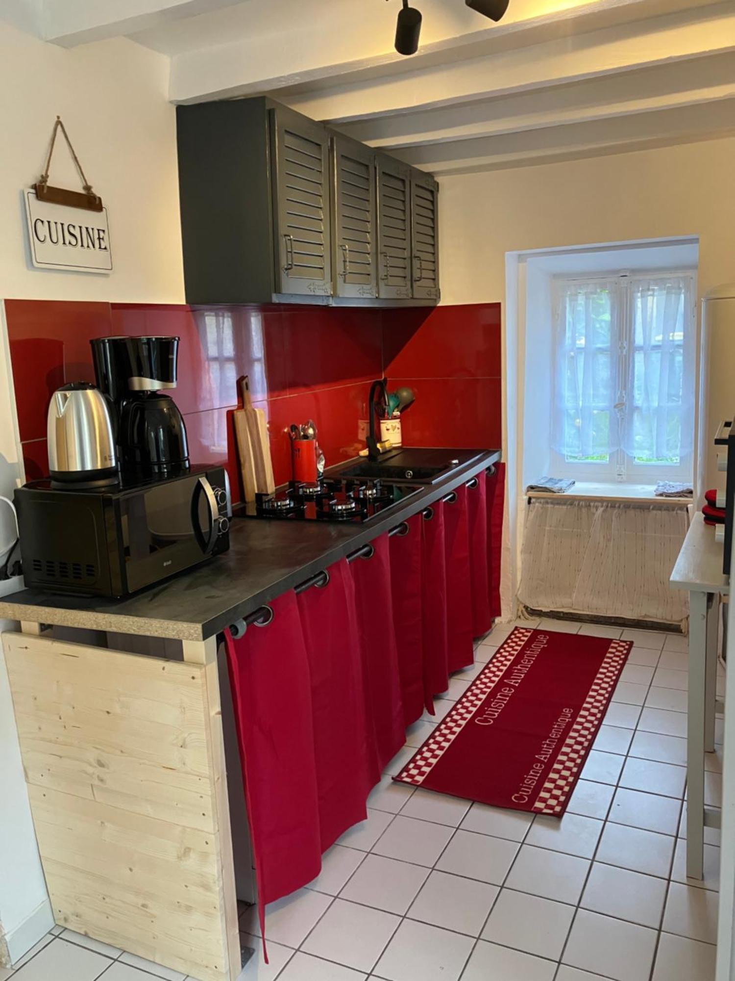 Charmante Maison En Pierres Precy-le-Sec Εξωτερικό φωτογραφία